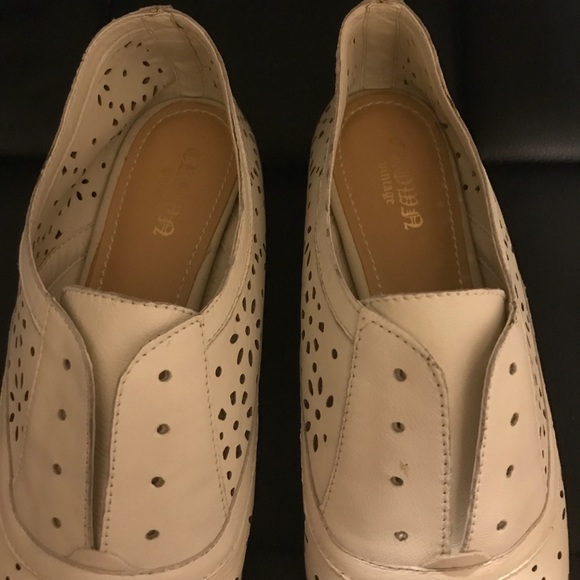 Crown Vintage Floral Cutout Leather Oxford - Picture 6 of 8